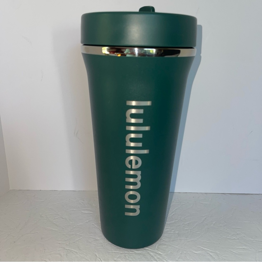Lululemon Back To Life Green Tumbler 24 oz